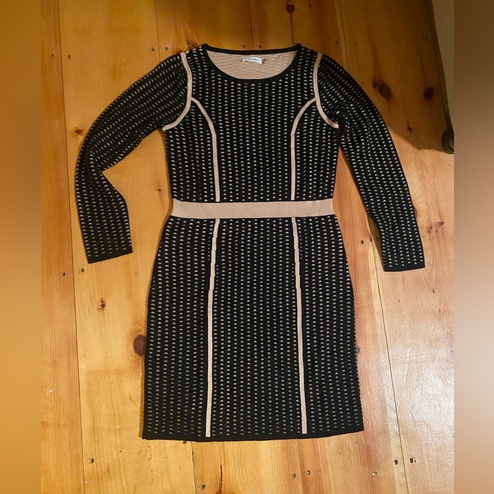 Calvin Klein Elegant Black and Tan Knit Dress